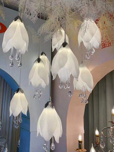 Lampadaire élégant à 3 têtes, fleur de thé, lumière de plomb de route, décoration de plafond de scène de mariage, plomb de route à Led pour la fête - Product Image 3