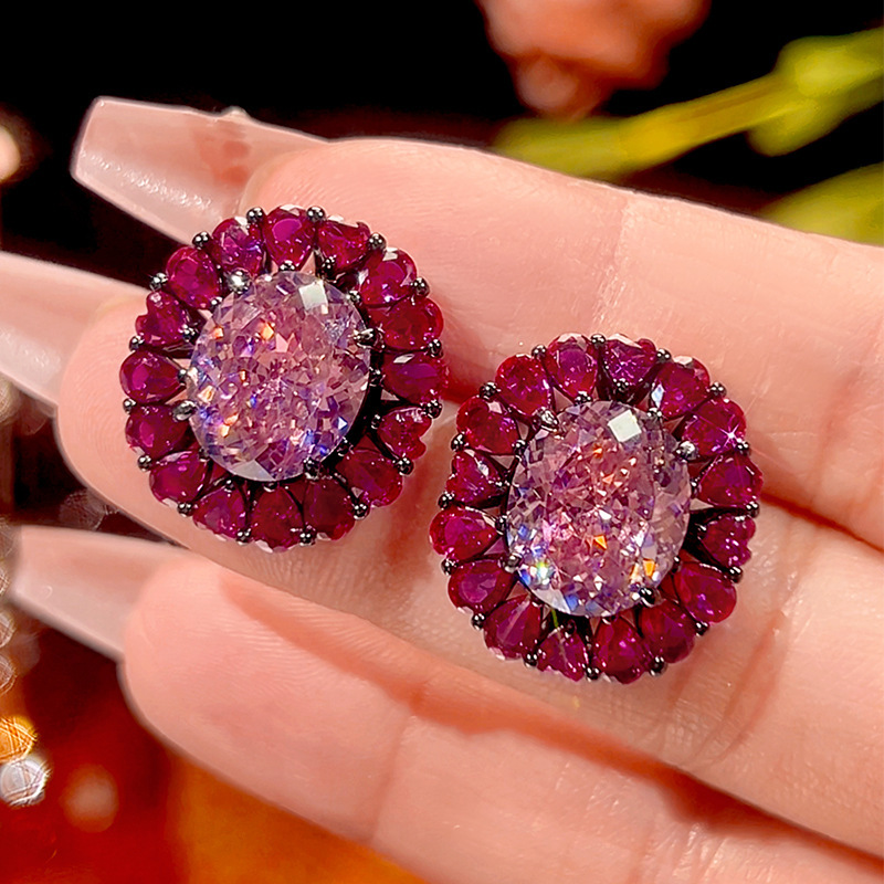 Black gold dried rose ear studs