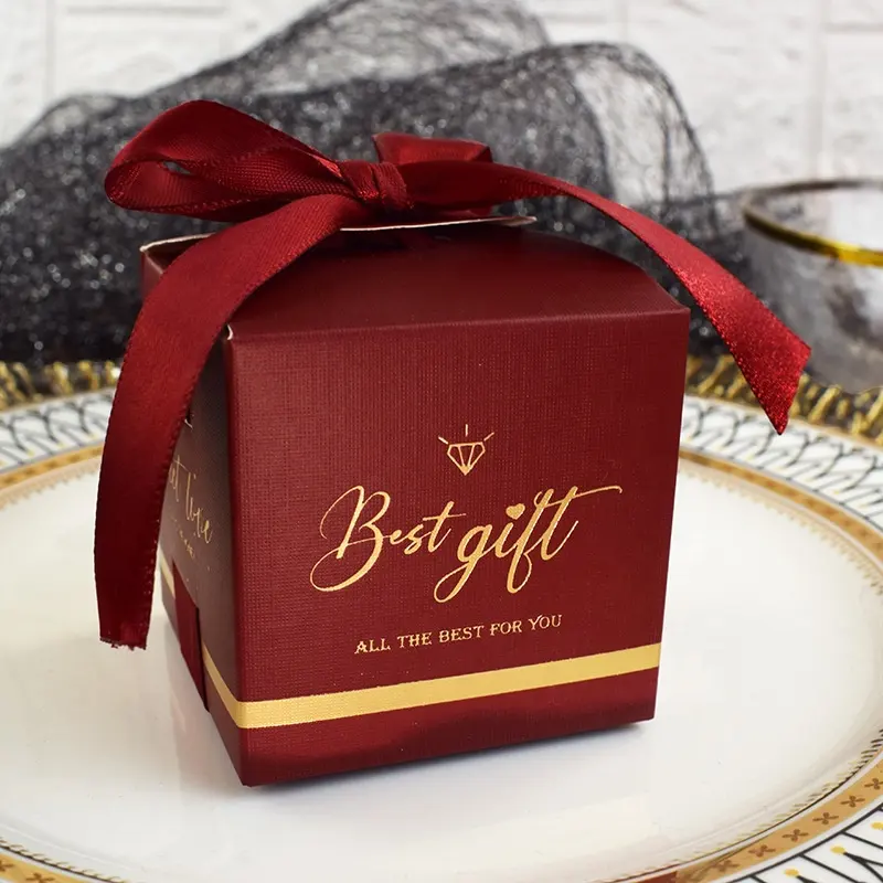 Customized High Grade European Cubic Burgundy Gold Foil Paper Valentine Birthday Wedding Souvenir Candy Favor Box with Ribbon