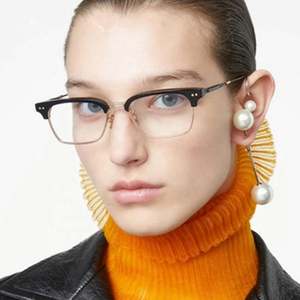 Gafas de Computadora Rectangulares Pequeñas con Remaches Vintage y Logotipo Personalizado 2021 para Hombre y Mujer, Gafas de Media Montura con Protección Contra la Luz Azul - Product Image 1