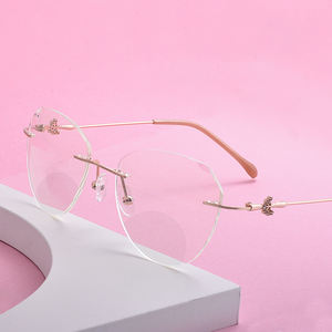 快適なアンチブルーライトグラスクリア老眼メガネ遠近両用老眼鏡 - Product Image 3