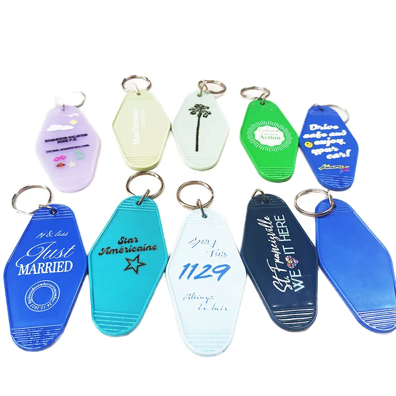 Promoção por atacado de plástico colorido barato com impressão personalizada para chaves de hotel Motel, mosquetão, chaveiro, marketing personalizado