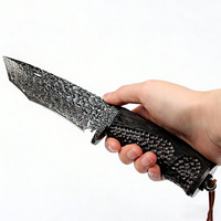 Couteau de chasse artisanal en acier Damas avec étui en cuir, lame pleine longueur, couteau à lame fixe pour la survie en plein air