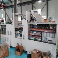 Machine de perçage et d'alésage automatique à 6 faces, contrôlée par PLC, pour la menuiserie