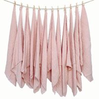 Stock disponible à l'étranger, vente en gros de serviettes en tissu à franges simples de 32 * 32 cm pour les mariages, les banquets, les restaurants, la décoration de cuisine