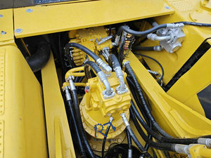 Excavatrice sur chenilles Komatsu PC450 d'occasion de 45 tonnes en excellent état, modèle 2020, moteur à vendre, 1 an de service après-vente - Product Image 5
