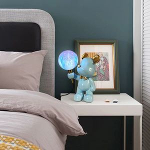 โคมไฟข้างเตียงพิมพ์ลาย 3 มิติ สไตล์นอร์ดิก ลายหมีสุดเทรนดี้ ดีไซน์มินิมอลแบบยุโรป สำหรับตกแต่งห้องนอนและโต๊ะข้างเตียง - Product Image 1