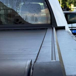 Tapa de rodillo eléctrico 2015-2021 para <span class=keywords><strong>Nissan</strong></span> <span class=keywords><strong>Navara</strong></span> NP300 2022-2025 piezas de camioneta cubierta de cama Tonneau de aleación de aluminio duradera - Product Image 6
