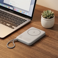 Banques d'alimentation sans fil en gros portables câble intégré PD 20W charge rapide extérieure Magn Mini batterie externe 5000mAh avec support