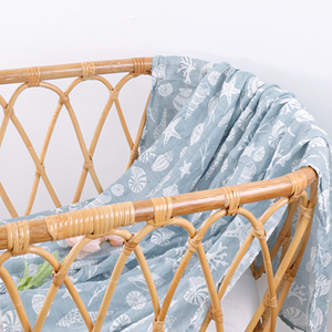 Manta de Muselina para Bebé Elinfant de 120*110cm, con Logotipo Personalizado, Envoltura para Recién Nacido, 200TC, Manta de Punto con Estampado de Animales y Toallas - Product Image 3