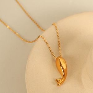 Collar con colgante de delfín, chapado en oro, de acero inoxidable, con forma de animal, para mujer, regalo, joyería - Product Image 1