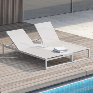 Chaise longue double de luxe en aluminium moderne pour patio, mobilier de jardin haut de gamme pour plage et piscine - Product Image 1