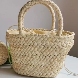 Borsa da Spiaggia per Bambini, Casual e Carina, in Paglia Intrecciata con Chiusura Aperta e Fodera in Poliestere BEAUTY DREAM - Product Image 4