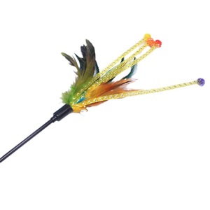 Juguete para gatos con forma de flor y plumas, con varita de juguete para gatos, color aleatorio, 11g, material plástico - Product Image 5