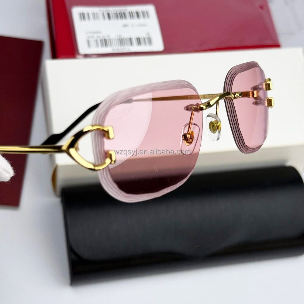 Oceano rosa con cornice dorata