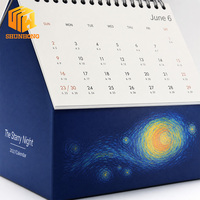 Calendrier de bureau personnalisé en forme de maison, reliure spirale, impression couleur intégrale, fabricant de calendriers de bureau de forme unique