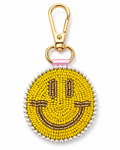 Porte-clés artisanal Sstringz avec visage souriant perlé, breloque de sac colorée et mignonne, accessoire cadeau personnalisé pour clés, sacs à dos et sacs à main - Product Image 6