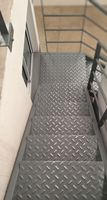 Vente directe usine : Escalier industriel en métal galvanisé à chaud, escalier droit, escalier extérieur pour applications extérieures