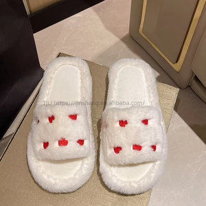 Nouvelle conception, semelle en PVC de qualité supérieure, pantoufles plates pour femme, dessus en fourrure de lapin artificielle, pantoufles d'intérieur pour femme avec de bons produits - Product Image 3