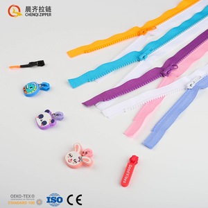 <span class=keywords><strong>Acheter</strong></span> en vrac <span class=keywords><strong>fermeture</strong></span> <span class=keywords><strong>éclair</strong></span> 5 # résine couleur correspondant lumineux petit motif <span class=keywords><strong>de</strong></span> combinaison fraîche résine plastique <span class=keywords><strong>fermeture</strong></span> <span class=keywords><strong>éclair</strong></span> pour doudoune - Product Image 1