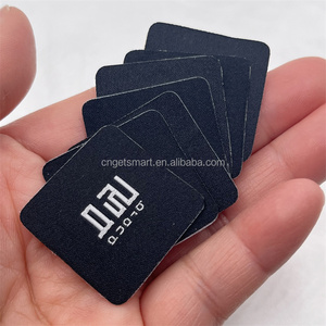 Etiquetas Tejidas Personalizadas para Ropa con NFC RFID 13.56MHz, Mini Etiquetas Impermeables, Diseño Lavable e Impreso - Product Image 2