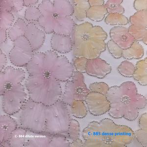 爆発的な人気！秘密版3Dマルチカラーリボン刺繍レース生地 女の子用 通気性のある不織布 ウェディングドレス用 - Product Image 3