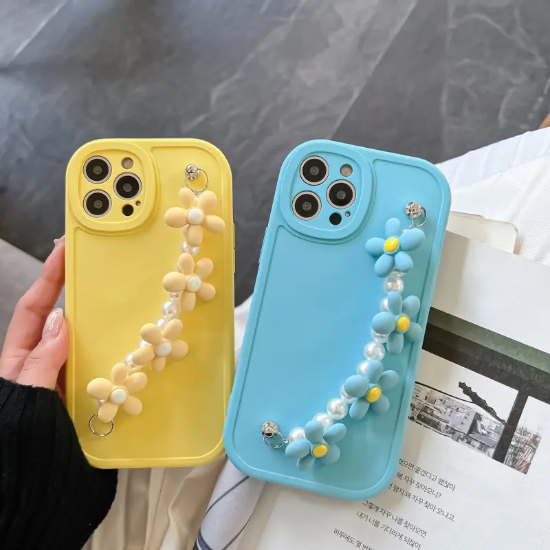 Large Eye Silicone Cartoon Bracelet Bracket phone case for iphone Xr Xs 11 12 13 14 Pro Max Cell Cover