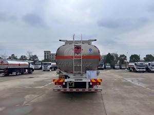 ถังเก็บก๊าซ LPG อลูมิเนียมอัลลอยด์ขนาด 25 ลบ.ม.-38 ลบ.ม. สำหรับเติมเชื้อเพลิงยานพาหนะก่อสร้าง ได้รับการตอบรับอย่างดีในตลาด พร้อมระบบความปลอดภัยสำหรับรถบรรทุกที่ได้รับการปรับแต่งอย่างดี - Product Image 2