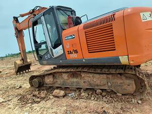 Excavatrice HITACHI ZX200 d'occasion de marque japonaise originale en bon état Machine d'ingénierie de construction de 20 tonnes en vente - Product Image 3