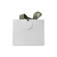 Sac en papier cadeau en ruban à nœud solide de haute qualité avec boutique imprimée personnalisée