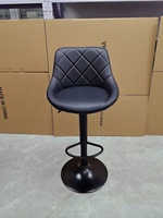 Chaise de bar en cuir noir de style nordique avec dossier, tabourets de bar pivotants à hauteur de comptoir