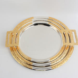 Plateau de service en métal de qualité supérieure - Parfait pour les réunions de famille et les fêtes - Product Image 4