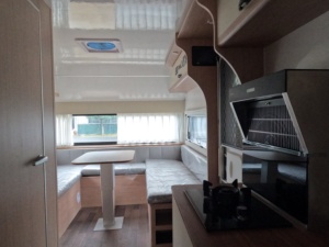 Ecocampor Remorque <span class=keywords><strong>de</strong></span> camping-car en aluminium Ultimate Ver. Caravane <span class=keywords><strong>de</strong></span> luxe à double essieu pour famille, avec cuisine et salle <span class=keywords><strong>de</strong></span> bain, idéale pour les voyages - Product Image 4