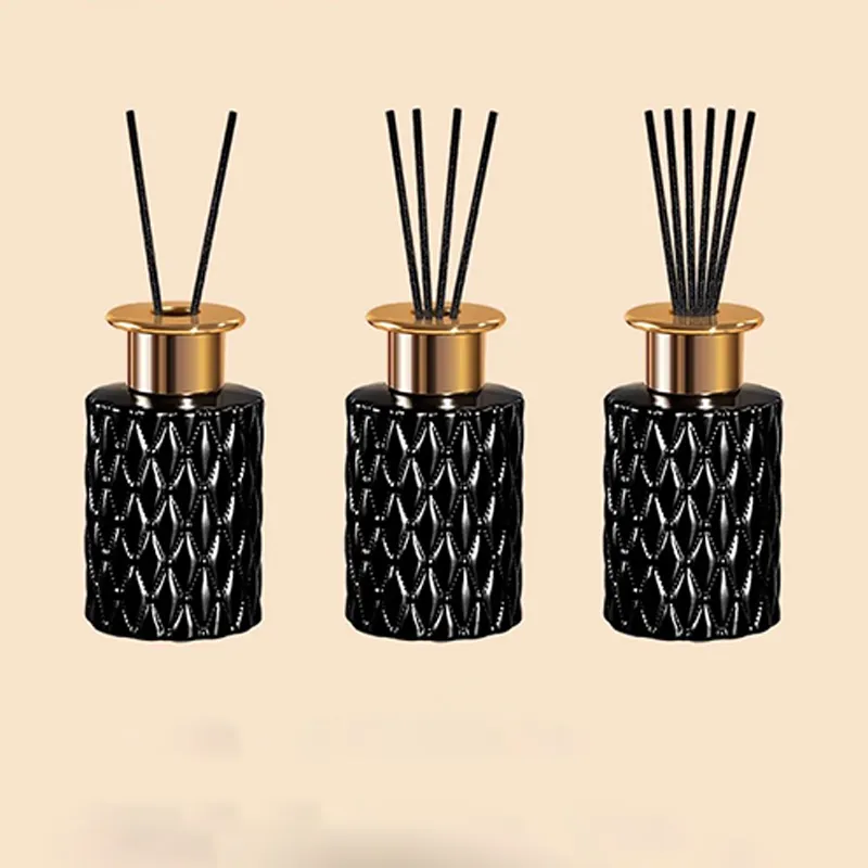 Desain baru botol kaca Diffuser buluh hitam bulat mewah dengan tutup penyebar buluh