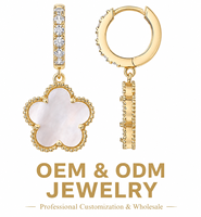 Boucles d'oreilles créoles modernes et enchanteuses avec breloque fleur, ton or, nacrées, cinq pétales, zircon cubique, bijou fantaisie pour femme, cadeau
