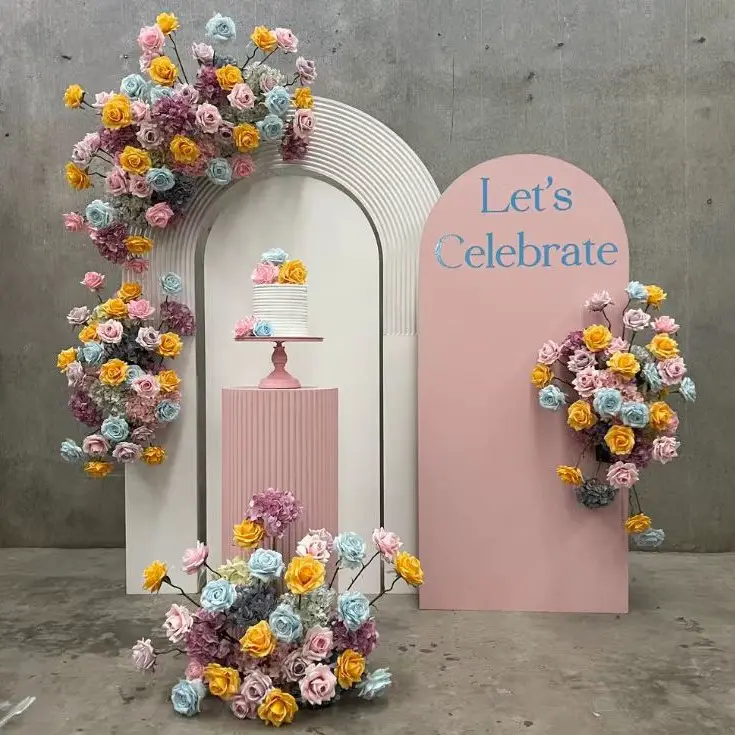 מסיבת רקע חתונה עמדת מרכזי וקישוטי שולחן קישוטי סט קשתות פרח מלאכותי פרח פרחוני קשת רקע קיר