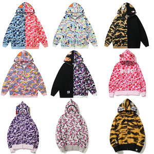 Hoodies Bapees de qualité supérieure pour hommes, style streetwear, avec impression en relief et effet déchiré, en coton et denim, vêtements de créateur - Product Image 1