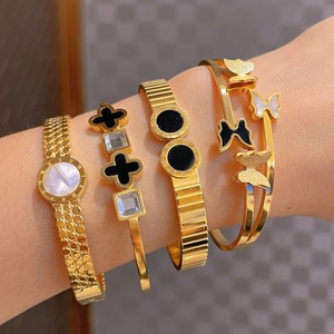 Wholesale Stainless Steel Open <b>Bracelet</b> Jewelry Lucky Gold Four Leaf Clover Bangle <b>Cuff</b> <b>Bracelet</b> for Women and Girls - Product Image 3