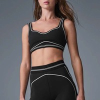 Ensemble Athlétique Femme Pro Performance : Soutien-Gorge Fin à Bretelles Contrastantes et Legging Gainant Effet Ventre Plat – Tenue Assortie pour Gym et Pilates