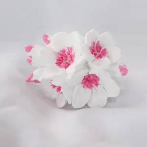 Ceramic Sakura Flower Shaped Hand Painted Scented Ceramic Porcelain Aroma Essential Oil Fragrance Diffuser Car Vent Freshener