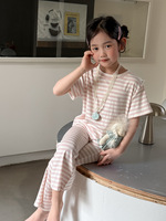 Setelan Bergaris Anak Perempuan Musim Semi/Panas Gaya Baru Korea Pakaian Rumah Kasual Set Dua Potong Celana Lebar Piyama Modis Anak-anak