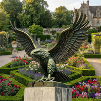 Statue d'aigle en bronze aux ailes écartées, grande sculpture d'aigle en bronze coulé pour la décoration de jardins et de places publiques, sculpture en bronze
