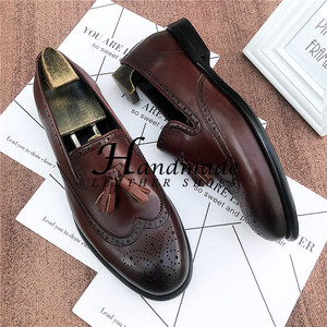 Nouvelles chaussures en cuir à motifs brocart de style britannique - Mocassins à franges en cuir véritable pour hommes - Chaussures en cuir ajustées haut de gamme - Product Image 4