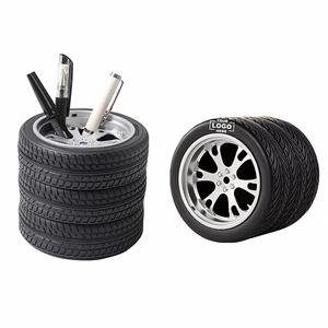 Porte-stylos en plastique noir en forme de pneu de voiture, imprimé sérigraphié, design créatif, cadeaux promotionnels en gros - Product Image 1