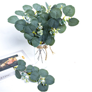 Feuilles d'eucalyptus artificielles à 8 branches pour décoration de table, plante verte transfrontalière, fleur artificielle en vrac - Product Image 4