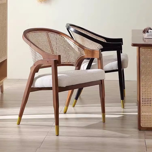 Chaises de salle à manger décontractées en bois massif et <span class=keywords><strong>rotin</strong></span> tressé noir de style nordique simple, <span class=keywords><strong>fauteuil</strong></span> à dossier souple pour restaurant et loisirs - Product Image 3