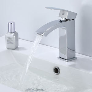<span class=keywords><strong>Mitigeur</strong></span> de <span class=keywords><strong>lavabo</strong></span> cascade carré moderne en chrome, à poignée unique, monotrou, à poser sur le plan, double eau chaude/froide, anti-éclaboussures, avec valve en céramique - Product Image 1