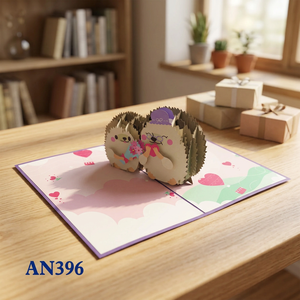 Carte pop-up 3D personnalisée faite à la main, motif famille de hérissons, artisanat en papier, best-seller du Vietnam, pour la Saint-Valentin, la fête des mères, ou comme carte de vœux florale. - Product Image 4