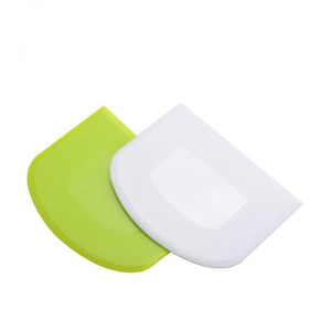 Amazon Hot-Selling Silicone Soft Dough Cutter High Quality Baking Pastry Tool Cake Cream Scraper Plastic Dough Scraper