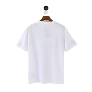 カスタムフットボールジャージ レトロジャージセット チーム最新デザイン 熱転写プリント サッカーユニフォーム レッド 高品質 100% - Product Image 3